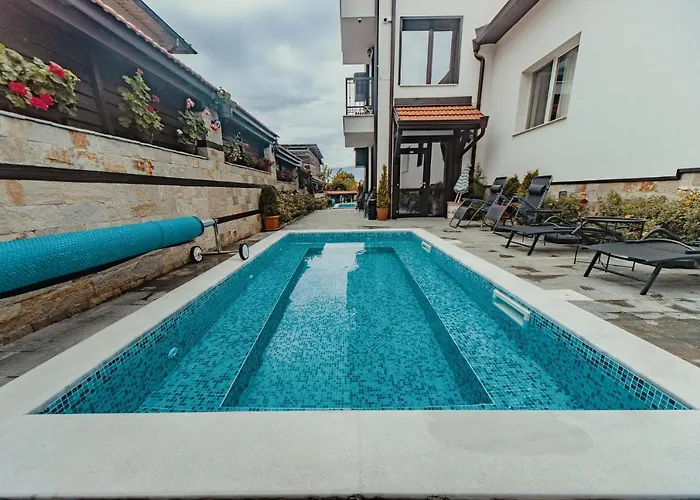 Seven Springs מלון *